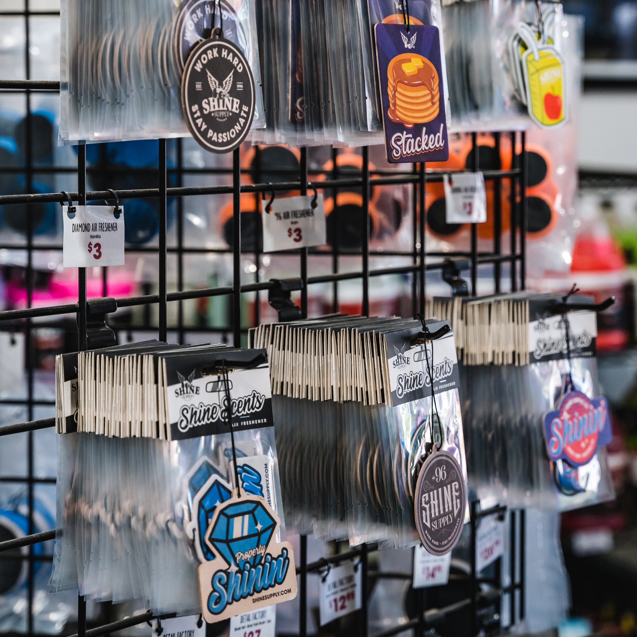 Shine Scents Air Freshener - Work Hard Round